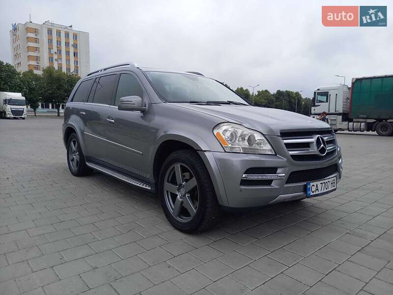 Внедорожник / Кроссовер Mercedes-Benz GL-Class 2012 в 