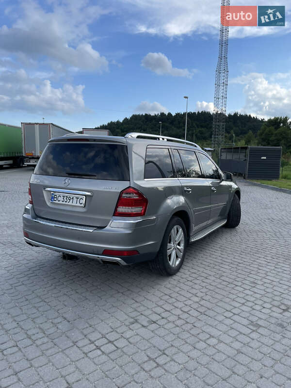 Внедорожник / Кроссовер Mercedes-Benz GL-Class 2011 в Бобрке