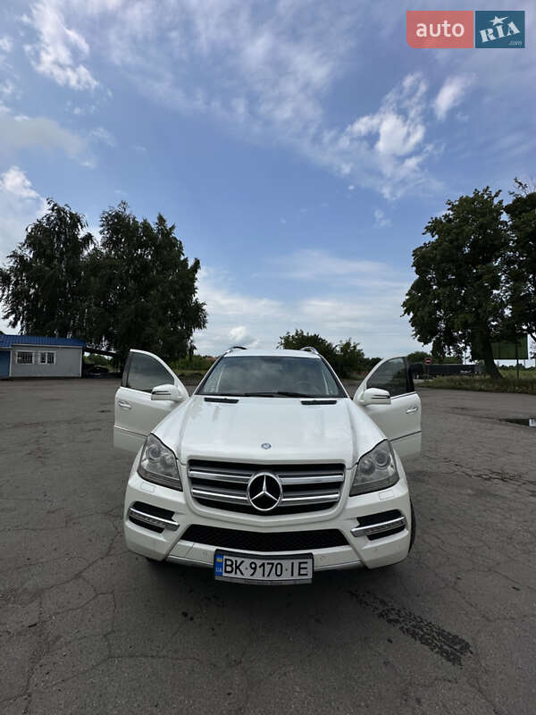 Позашляховик / Кросовер Mercedes-Benz GL-Class 2010 в Рівному
