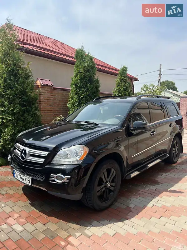Mercedes-Benz GL-Class