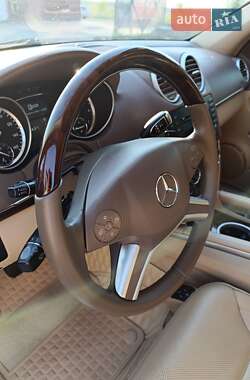 Внедорожник / Кроссовер Mercedes-Benz GL-Class 2010 в 