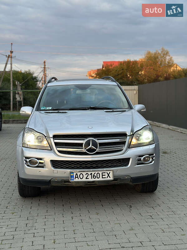 Внедорожник / Кроссовер Mercedes-Benz GL-Class 2006 в Ужгороде фото 12 Внедорожник / Кроссовер Mercedes-Benz GL-Class 2006 в Ужгороде