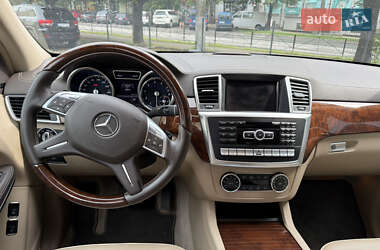 Внедорожник / Кроссовер Mercedes-Benz GL-Class 2012 в 