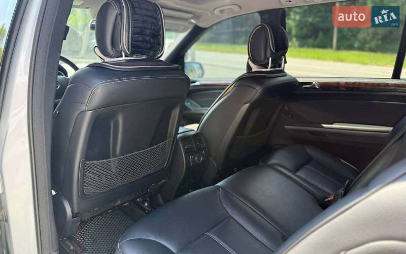 Позашляховик / Кросовер Mercedes-Benz GL-Class 2010 в Чернівцях
