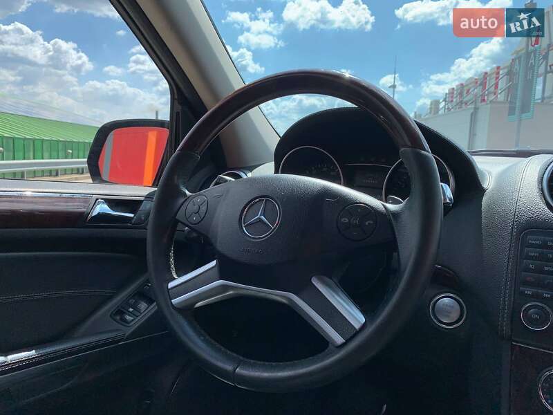 Позашляховик / Кросовер Mercedes-Benz GL-Class 2008 в Києві