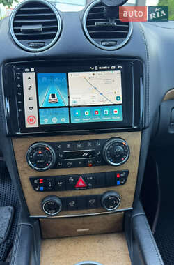 Внедорожник / Кроссовер Mercedes-Benz GL-Class 2010 в 