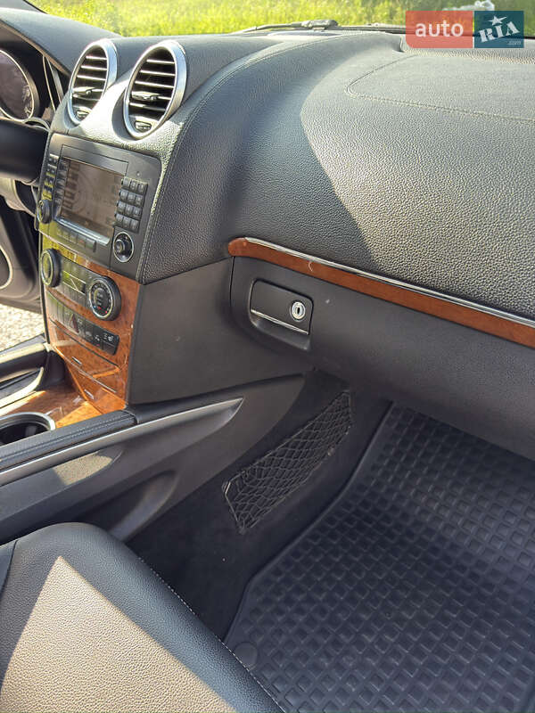 Внедорожник / Кроссовер Mercedes-Benz GL-Class 2008 в Ровно