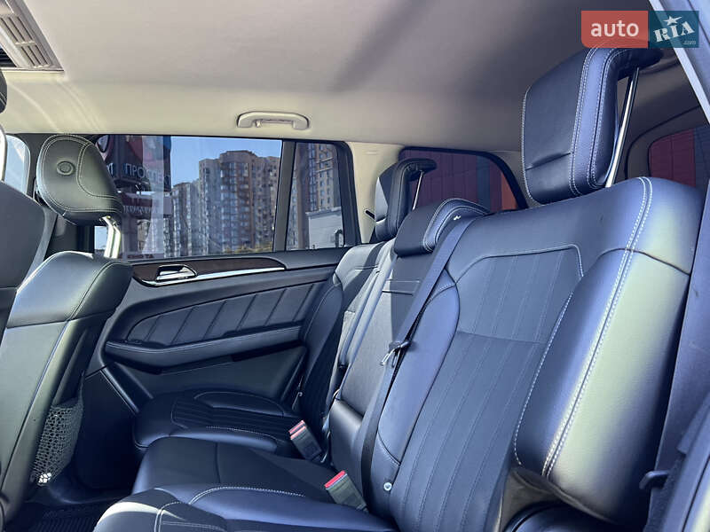 Внедорожник / Кроссовер Mercedes-Benz GL-Class 2015 в Киеве фото 36 Внедорожник / Кроссовер Mercedes-Benz GL-Class 2015 в Киеве