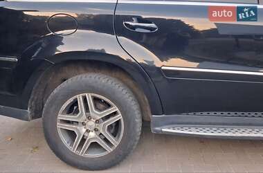 Позашляховик / Кросовер Mercedes-Benz GL-Class 2011 в 
