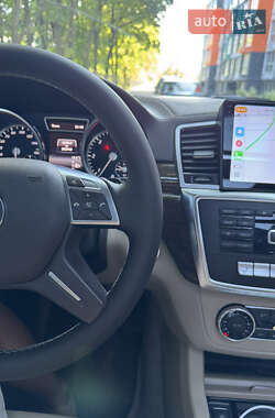 Позашляховик / Кросовер Mercedes-Benz GL-Class 2014 в 