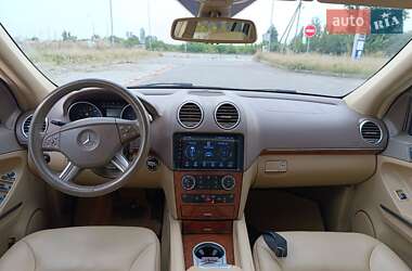Внедорожник / Кроссовер Mercedes-Benz GL-Class 2006 в 