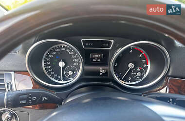 Позашляховик / Кросовер Mercedes-Benz GL-Class 2013 в 