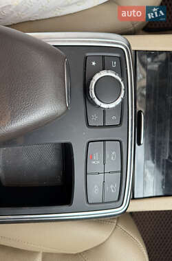Позашляховик / Кросовер Mercedes-Benz GL-Class 2014 в 