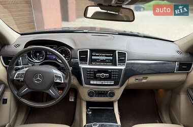 Позашляховик / Кросовер Mercedes-Benz GL-Class 2014 в 