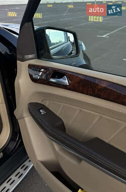 Позашляховик / Кросовер Mercedes-Benz GL-Class 2013 в 