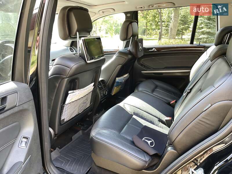 Позашляховик / Кросовер Mercedes-Benz GL-Class 2010 в Києві