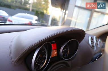 Внедорожник / Кроссовер Mercedes-Benz GL-Class 2011 в 