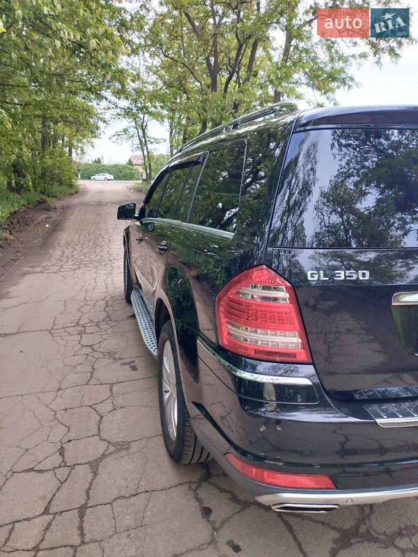 Внедорожник / Кроссовер Mercedes-Benz GL-Class 2011 в Полтаве фото 10 Внедорожник / Кроссовер Mercedes-Benz GL-Class 2011 в Полтаве