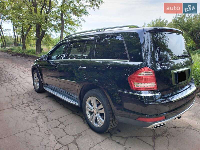 Внедорожник / Кроссовер Mercedes-Benz GL-Class 2011 в Полтаве фото 8 Внедорожник / Кроссовер Mercedes-Benz GL-Class 2011 в Полтаве