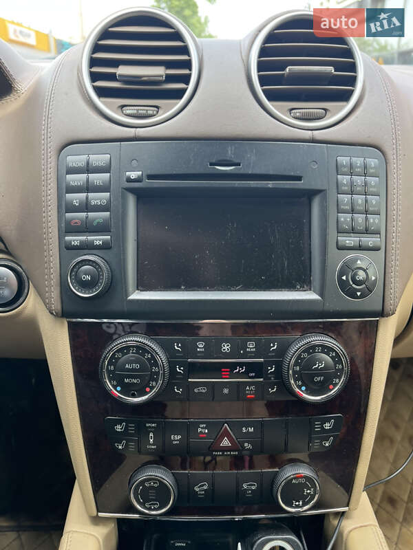 Внедорожник / Кроссовер Mercedes-Benz GL-Class 2010 в Кривом Роге фото 14 Внедорожник / Кроссовер Mercedes-Benz GL-Class 2010 в Кривом Роге