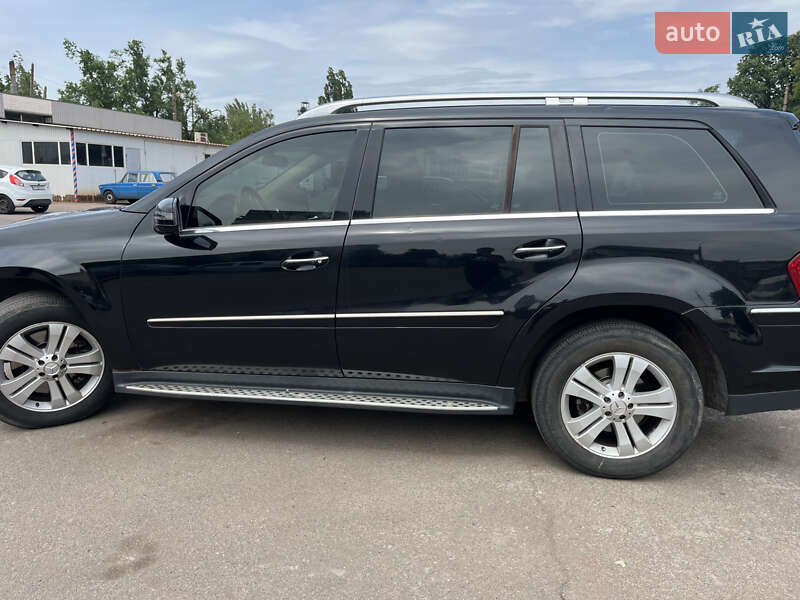 Внедорожник / Кроссовер Mercedes-Benz GL-Class 2010 в Кривом Роге фото 8 Внедорожник / Кроссовер Mercedes-Benz GL-Class 2010 в Кривом Роге