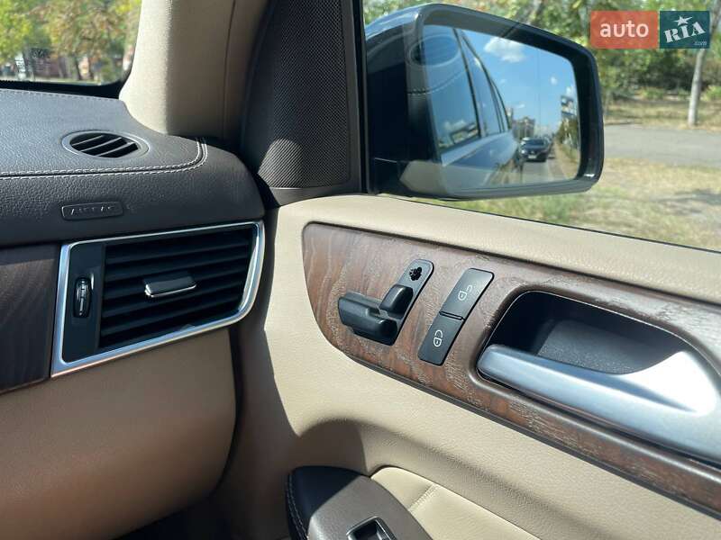 Позашляховик / Кросовер Mercedes-Benz GL-Class 2015 в Києві