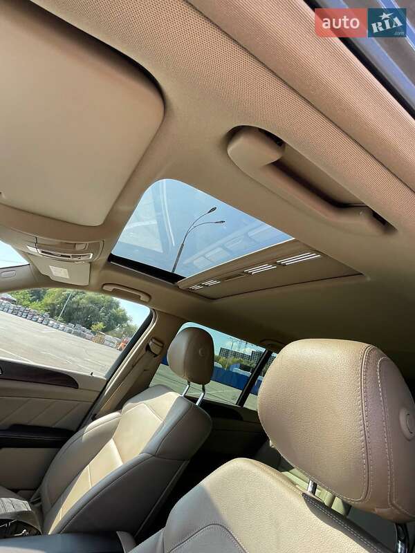 Позашляховик / Кросовер Mercedes-Benz GL-Class 2015 в Києві