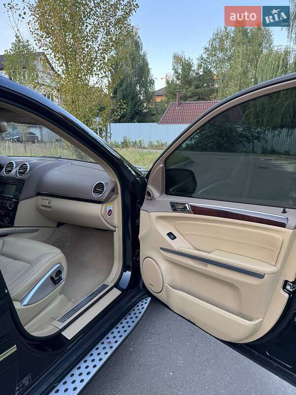 Внедорожник / Кроссовер Mercedes-Benz GL-Class 2009 в Киеве