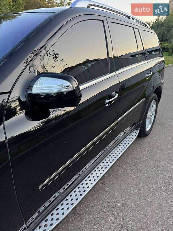 Внедорожник / Кроссовер Mercedes-Benz GL-Class 2009 в Киеве