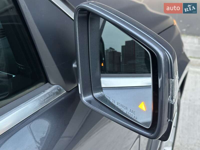 Внедорожник / Кроссовер Mercedes-Benz GL-Class 2012 в Киеве