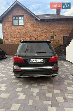 Позашляховик / Кросовер Mercedes-Benz GL-Class 2013 в 