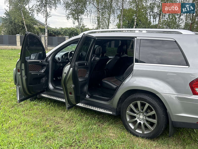 Позашляховик / Кросовер Mercedes-Benz GL-Class 2012 в Надвірній
