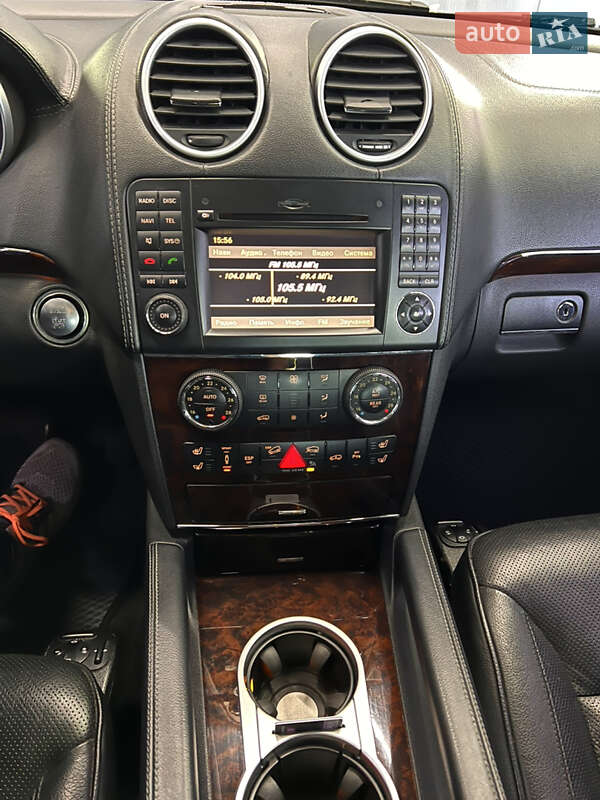 Внедорожник / Кроссовер Mercedes-Benz GL-Class 2010 в Киеве