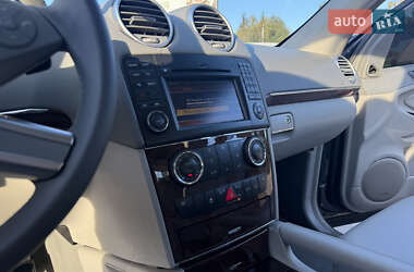 Позашляховик / Кросовер Mercedes-Benz GL-Class 2012 в 
