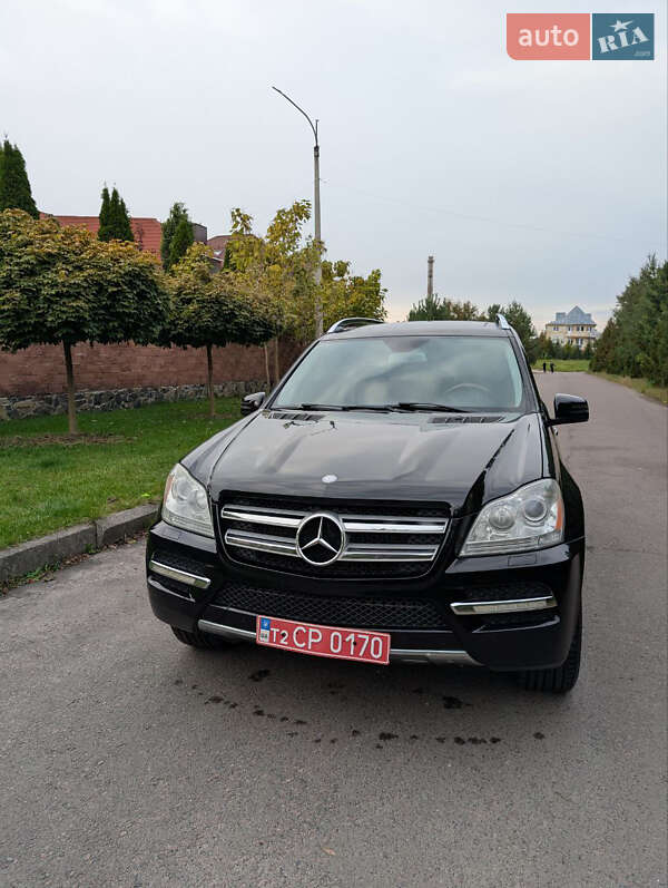 Mercedes-Benz GL-Class 2012 Mercedes-Benz GL-Class 2012