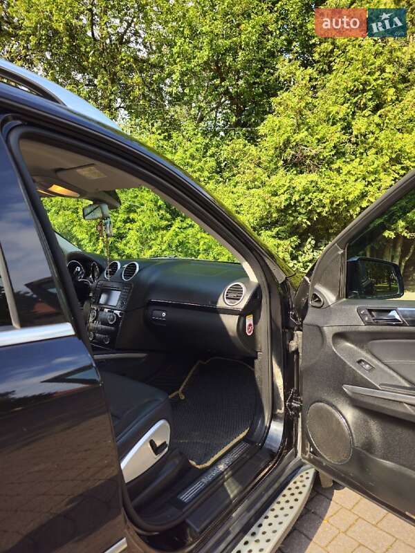 Внедорожник / Кроссовер Mercedes-Benz GL-Class 2010 в Калуше