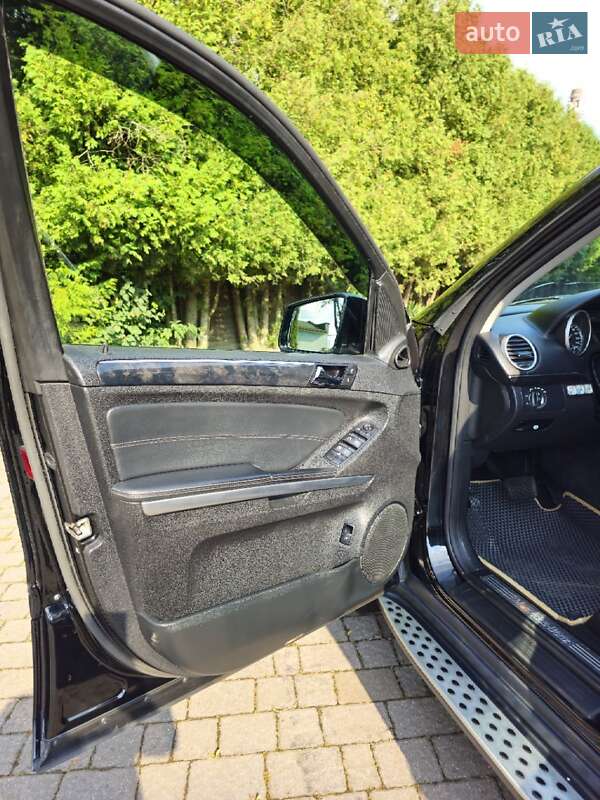 Внедорожник / Кроссовер Mercedes-Benz GL-Class 2010 в Калуше