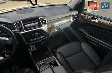 Позашляховик / Кросовер Mercedes-Benz GL-Class 2012 в 
