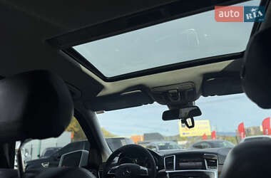 Позашляховик / Кросовер Mercedes-Benz GL-Class 2012 в 