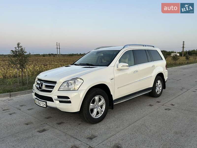Внедорожник / Кроссовер Mercedes-Benz GL-Class 2010 в Полтаве фото 5 Внедорожник / Кроссовер Mercedes-Benz GL-Class 2010 в Полтаве