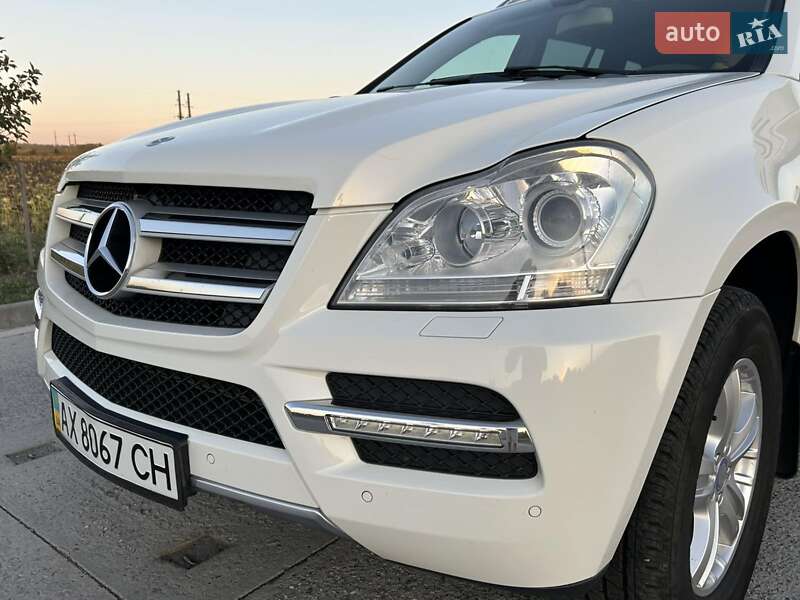 Внедорожник / Кроссовер Mercedes-Benz GL-Class 2010 в Полтаве фото 14 Внедорожник / Кроссовер Mercedes-Benz GL-Class 2010 в Полтаве