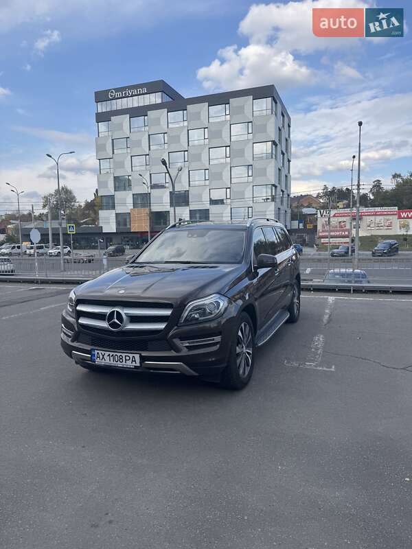 Mercedes-Benz GL-Class 2013 Mercedes-Benz GL-Class 2013