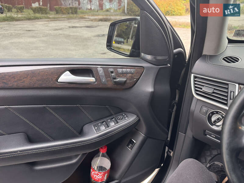 Внедорожник / Кроссовер Mercedes-Benz GL-Class 2014 в Днепре фото 22 Внедорожник / Кроссовер Mercedes-Benz GL-Class 2014 в Днепре