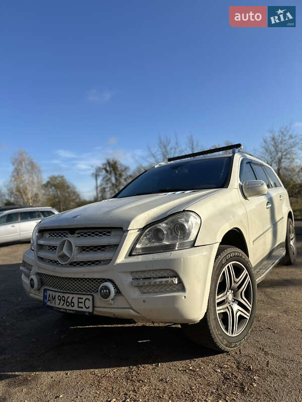 Позашляховик / Кросовер Mercedes-Benz GL-Class 2010 в Житомирі