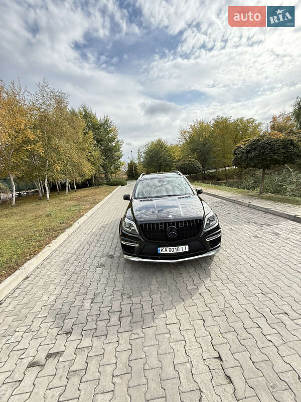 Позашляховик / Кросовер Mercedes-Benz GL-Class 2013 в Павлограді