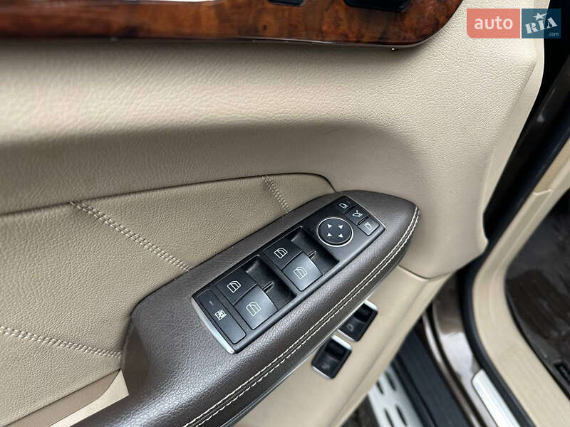 Внедорожник / Кроссовер Mercedes-Benz GL-Class 2013 в Ровно фото 23 Внедорожник / Кроссовер Mercedes-Benz GL-Class 2013 в Ровно