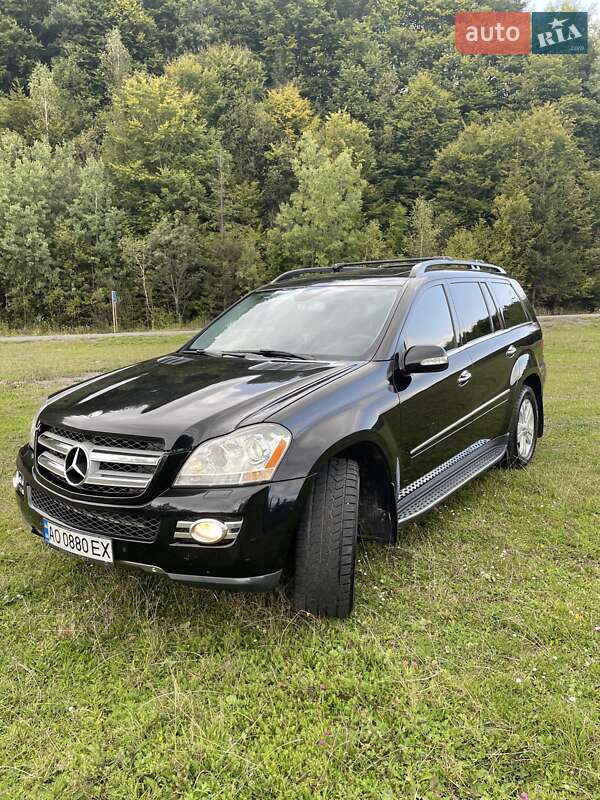 Позашляховик / Кросовер Mercedes-Benz GL-Class 2007 в Сваляві