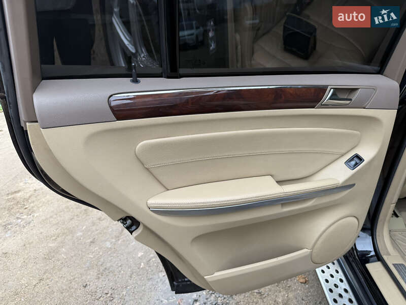 Внедорожник / Кроссовер Mercedes-Benz GL-Class 2008 в Одессе фото 16 Внедорожник / Кроссовер Mercedes-Benz GL-Class 2008 в Одессе
