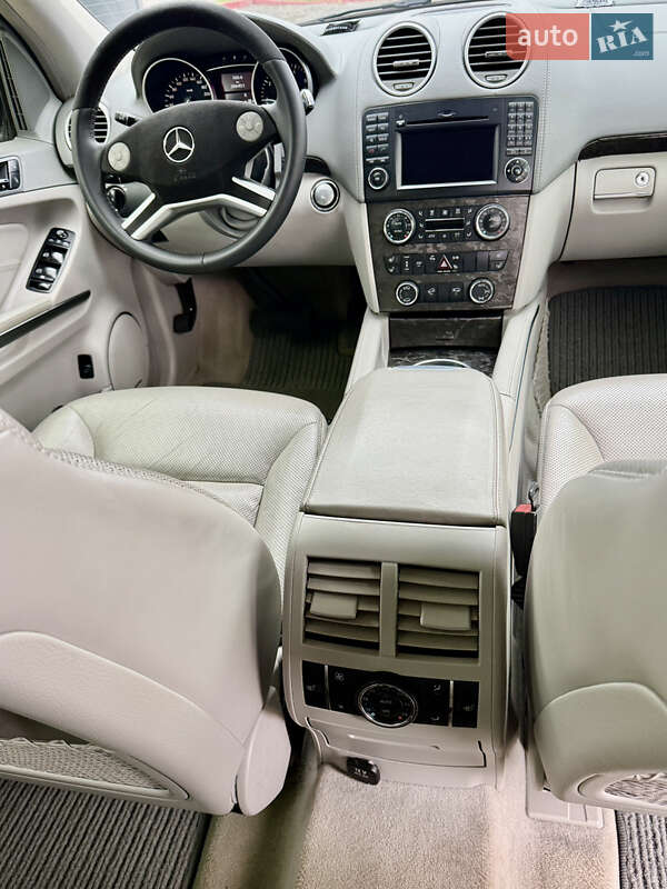 Внедорожник / Кроссовер Mercedes-Benz GL-Class 2009 в Гадяче