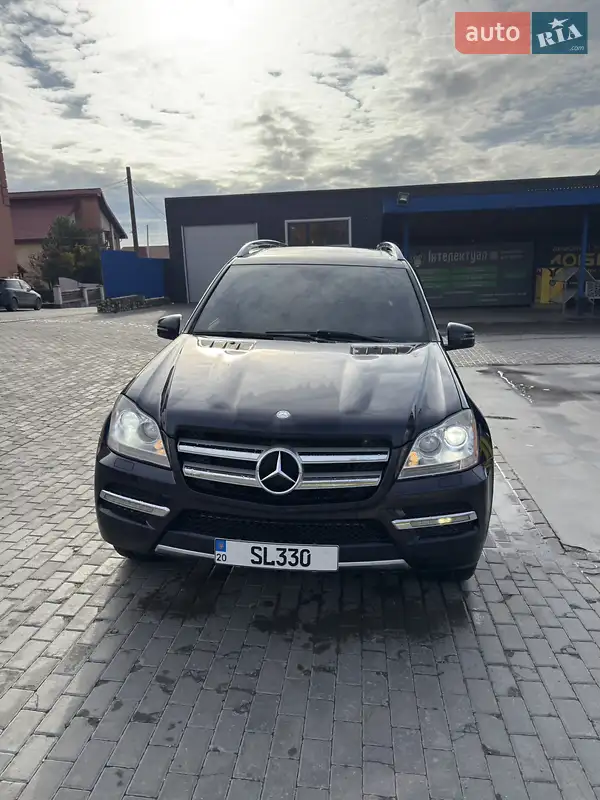 Mercedes-Benz GL-Class